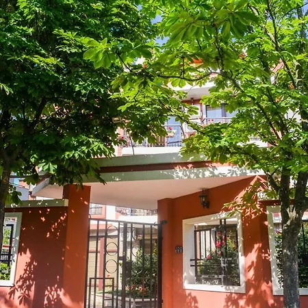 아파트 Welcoming Charming Studio Walk To Beach
