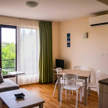 Welcoming Charming Studio Walk To Beach 라브다